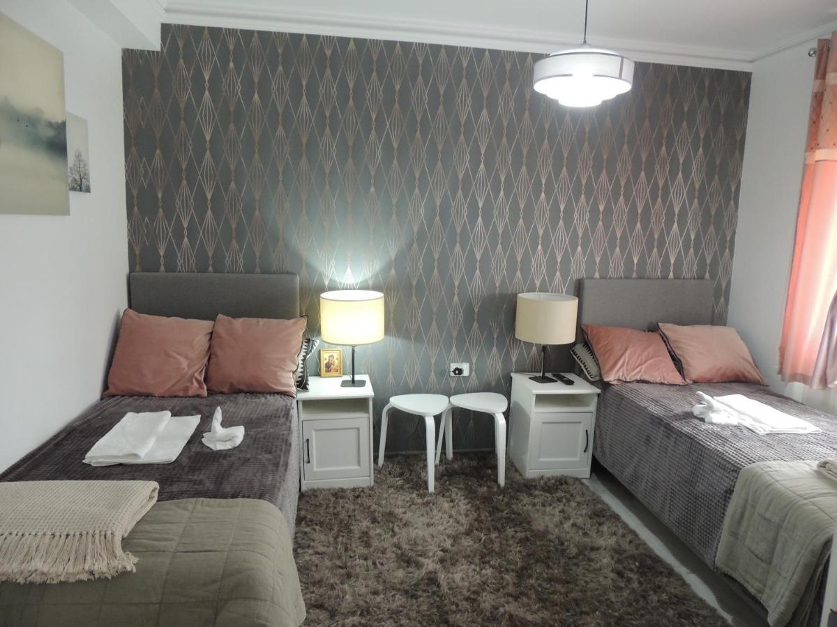 מלון באלוטשטי Blue Sky House מראה חיצוני תמונה