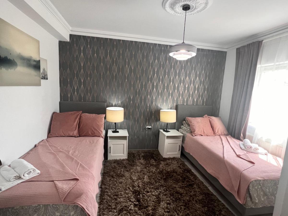 מלון באלוטשטי Blue Sky House מראה חיצוני תמונה